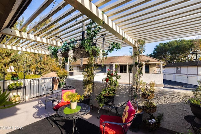 view of patio featuring a pergola