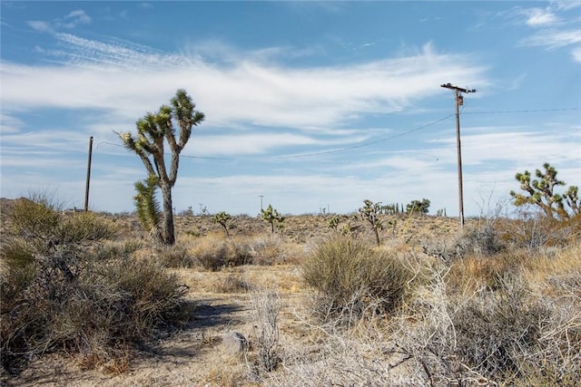 Listing photo 3 for 55625 Luna Vista Ln, Yucca Valley CA 92284