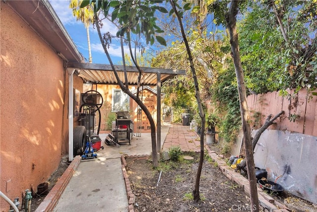 view of yard with a patio