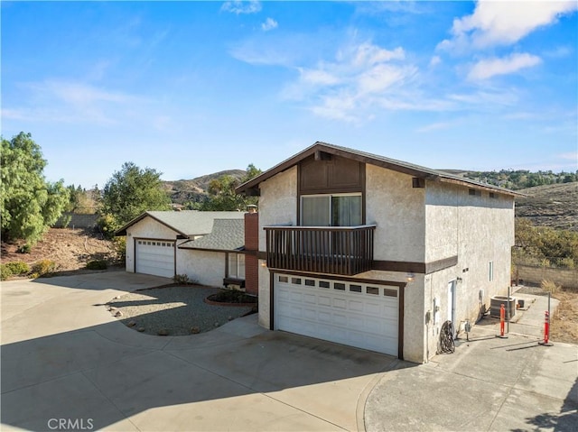 view of front of house with a mountain view