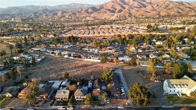 bird's eye view featuring a mountain view