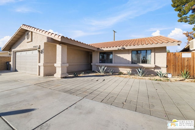 view of front facade with a garage