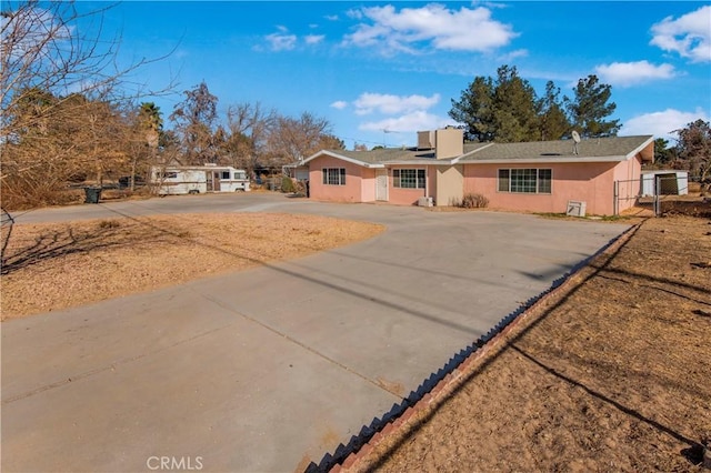 view of front of property