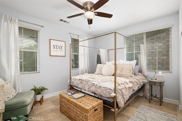 bedroom with ceiling fan