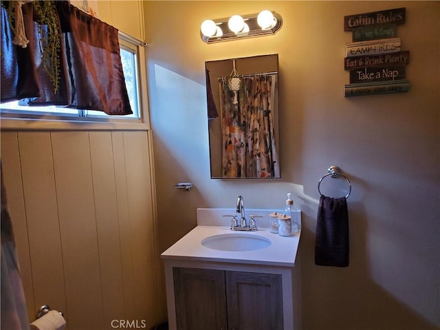 bathroom featuring vanity