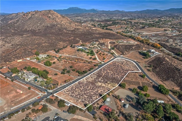 Listing photo 3 for 36555 Summitville St, Temecula CA 92592