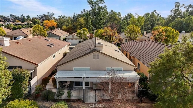 birds eye view of property featuring a residential view