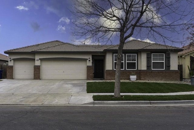 view of front of house with a garage