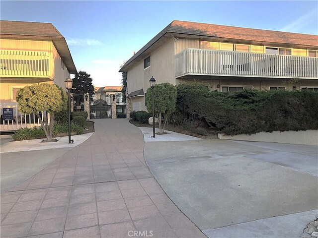 1200 Opal St Unit 22, Redondo Beach, CA 90277 - view of property's community featuring a gate