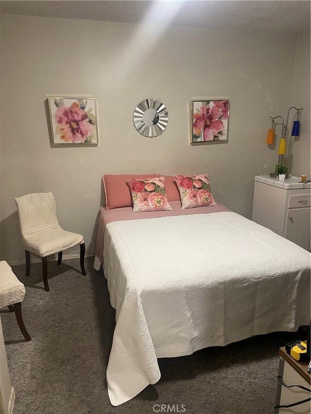 bedroom featuring carpet floors