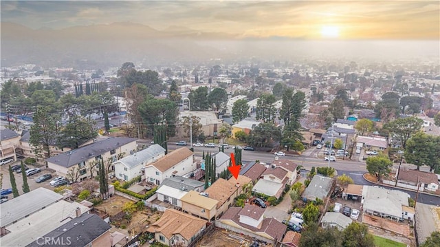 view of aerial view at dusk