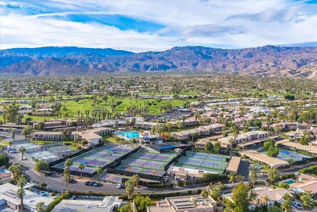 bird's eye view featuring a mountain view