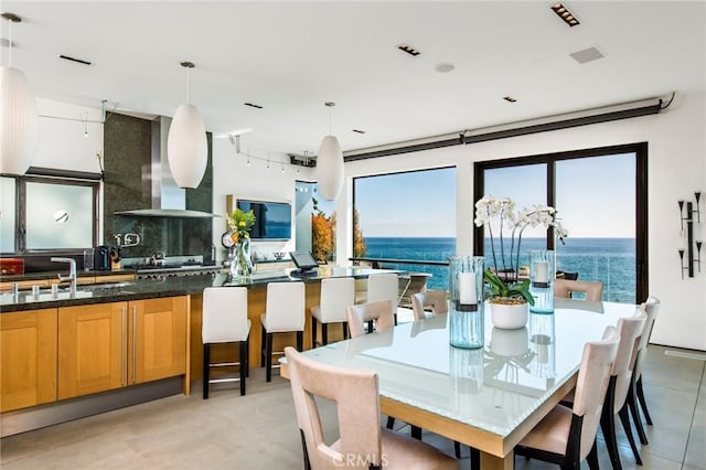 dining space featuring sink