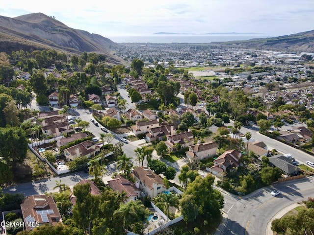 bird's eye view with a mountain view