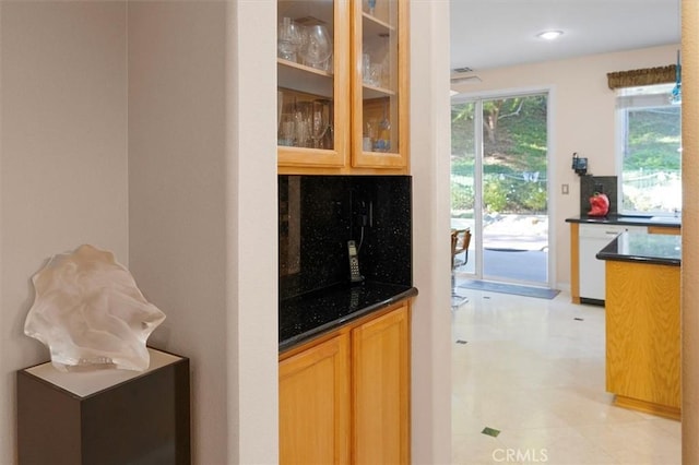 kitchen with tasteful backsplash