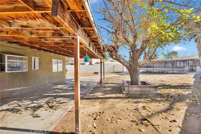 view of yard with a patio area