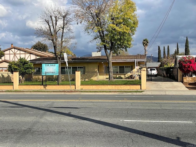 view of front of house