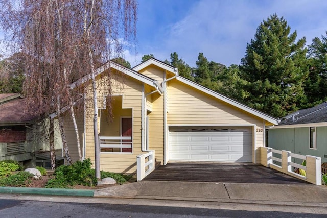 view of front facade with a garage