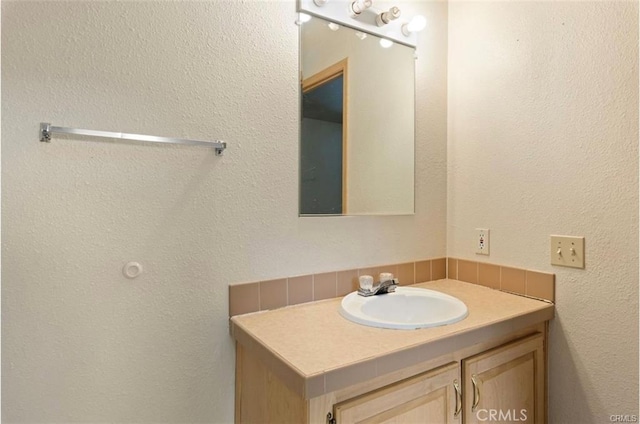 146 N Polk St, Lakeport, CA 95453 - bathroom featuring vanity