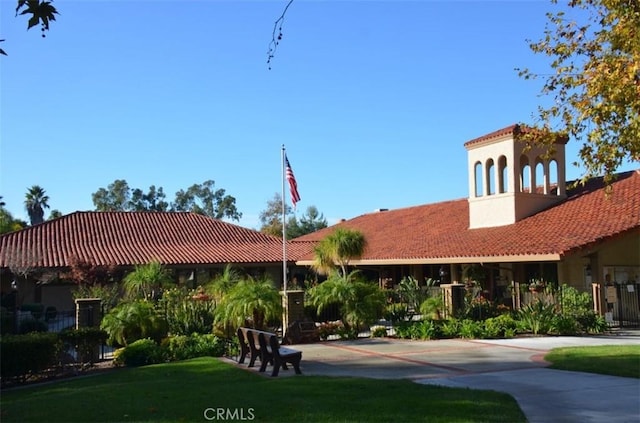 view of building exterior