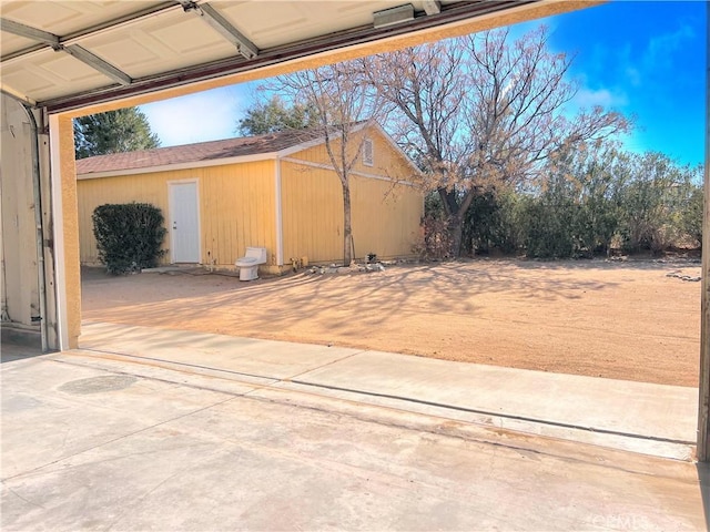 40836 36th St W, Palmdale, CA 93551 - view of garage