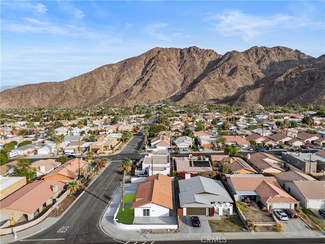 bird's eye view featuring a mountain view