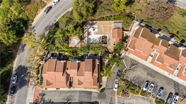 birds eye view of property featuring a residential view