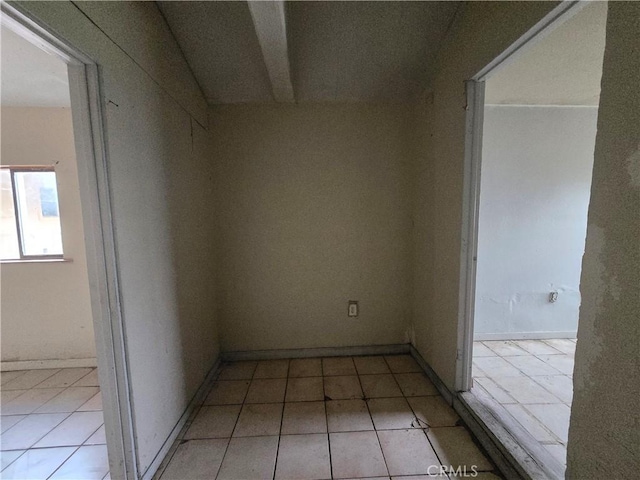 empty room featuring light tile patterned flooring