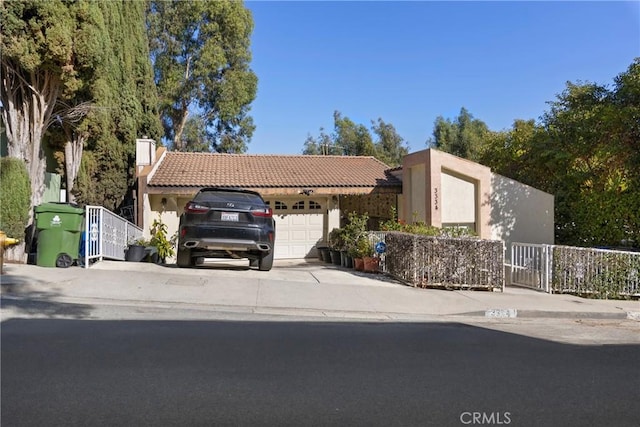 view of front of house with a garage