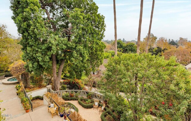790 Huntington Cir, Pasadena, CA 91106 - view of home's community featuring a patio
