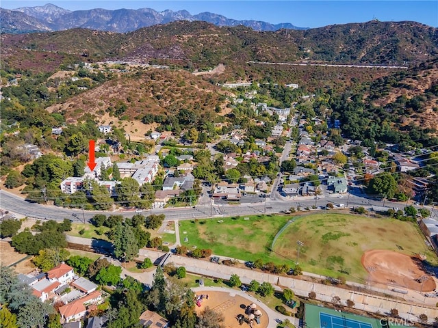 bird's eye view featuring a mountain view