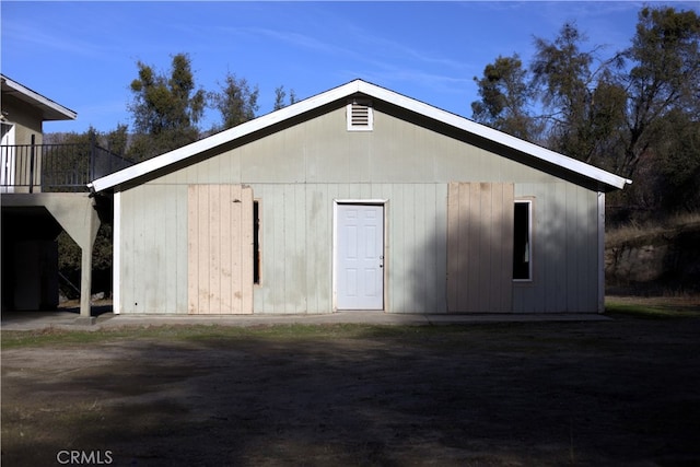 view of outbuilding