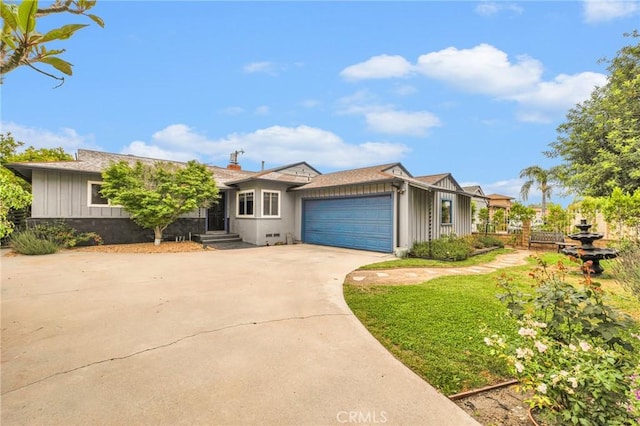 single story home with a garage