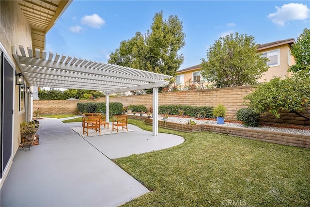 view of yard with a patio and a pergola