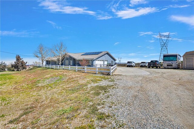 view of front of property