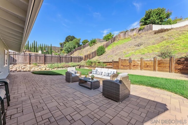 view of patio featuring an outdoor hangout area