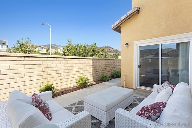 view of patio featuring an outdoor hangout area