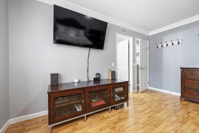 8115 Cacus, Spring Valley, CA 91977 - bedroom with light wood-style flooring and crown molding