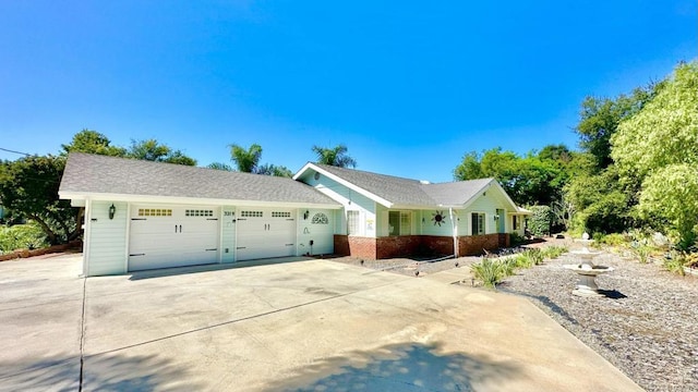 view of front facade with a garage