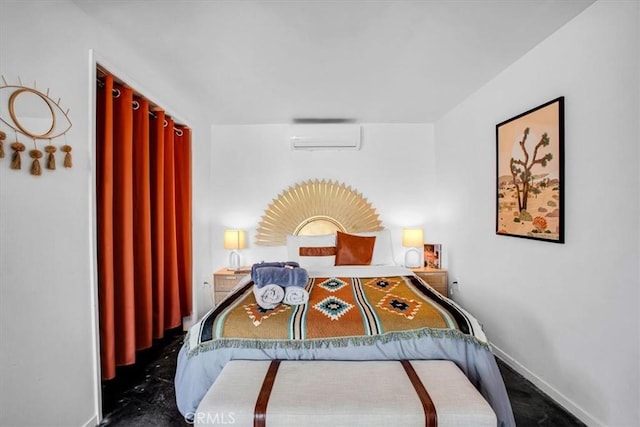 59427 La Crescenta Dr, Yucca Valley, CA 92284 - bedroom with baseboards and a wall mounted air conditioner