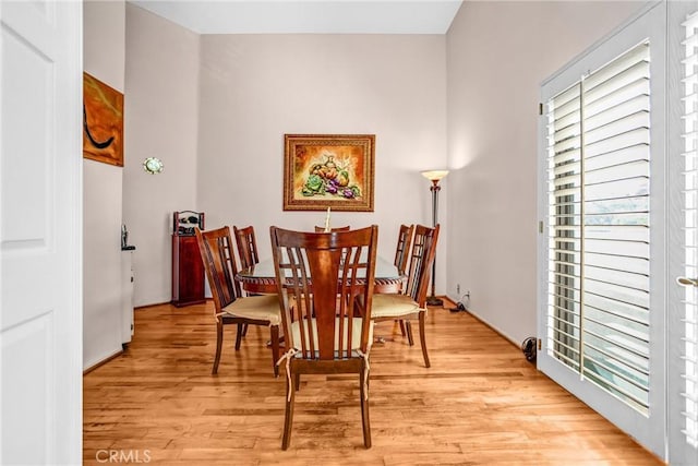 14326 Chandler Blvd Unit 5, Sherman Oaks, CA 91401 - dining room featuring light wood-style flooring