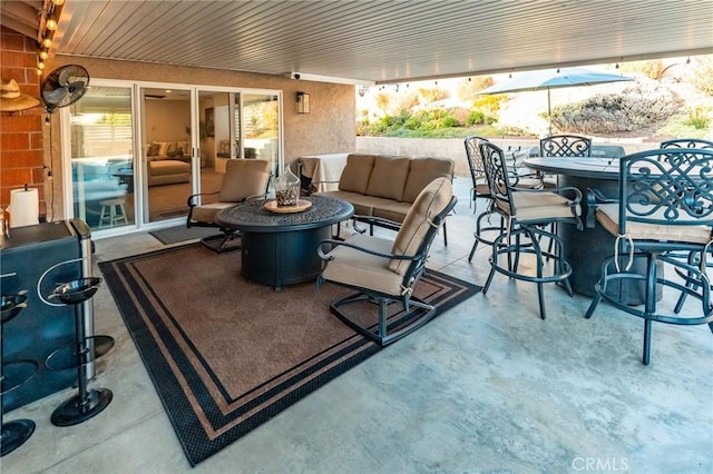 view of patio / terrace featuring outdoor lounge area