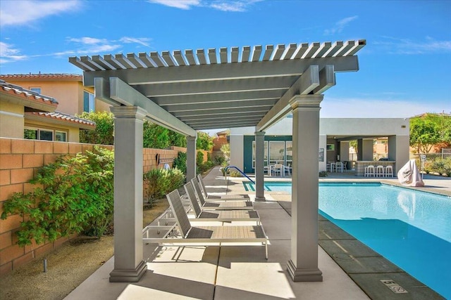 view of swimming pool featuring a patio