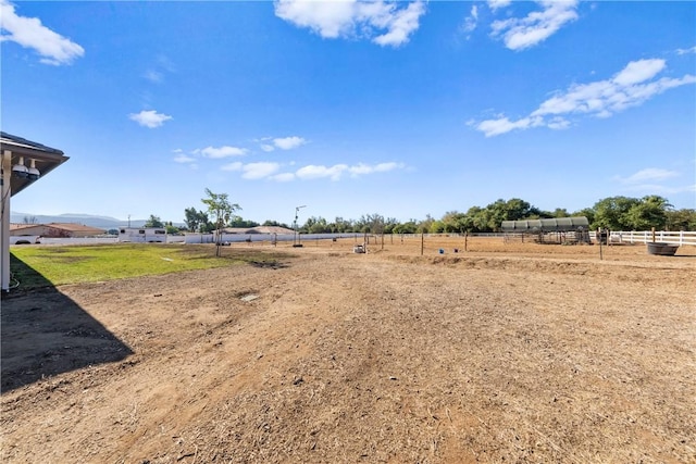 view of yard featuring a rural view