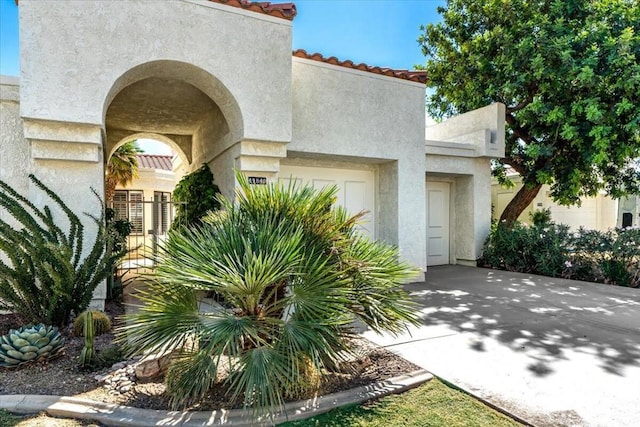 view of mediterranean / spanish-style home