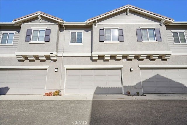 view of townhome / multi-family property