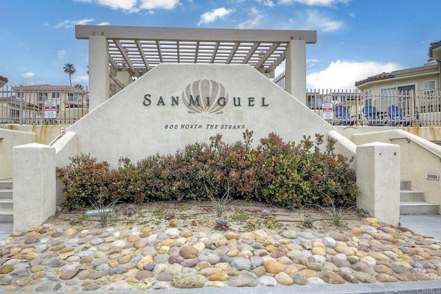 view of community / neighborhood sign