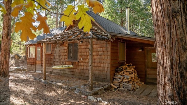 view of outbuilding