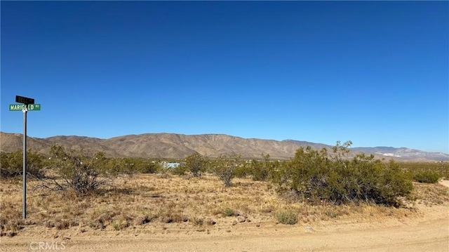 702 Bell Rd, Landers, CA 92285