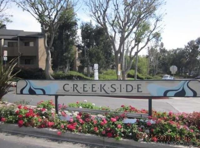 view of community / neighborhood sign